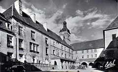 70 Luxeuil Les Bains Place de l Abbaye